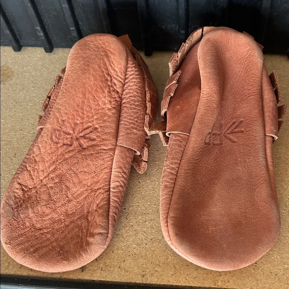 Freshly Picked Leather Fringe Moccasins - Rust Brown